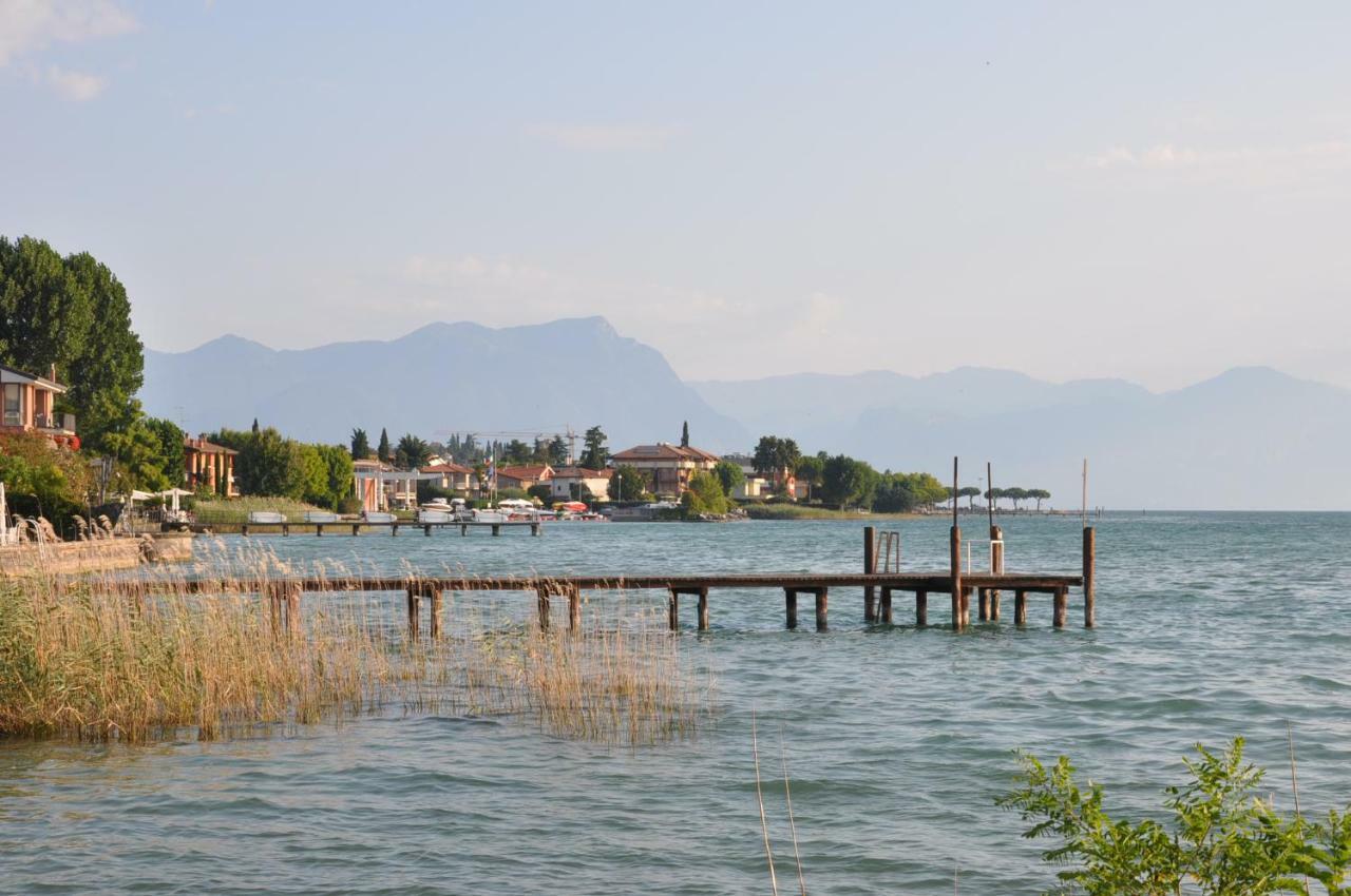 Royal Apartments Garda Sirmione Buitenkant foto